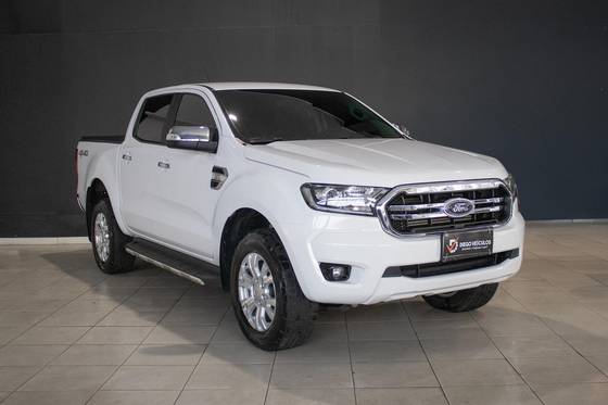 FORD RANGER 3.2 XLT 4X4 CD 20V DIESEL 4P AUTOMÁTICO FORD RANGER 3.2 XLT 4X4 CD 20V DIESEL 4P AUTOMÁTICO